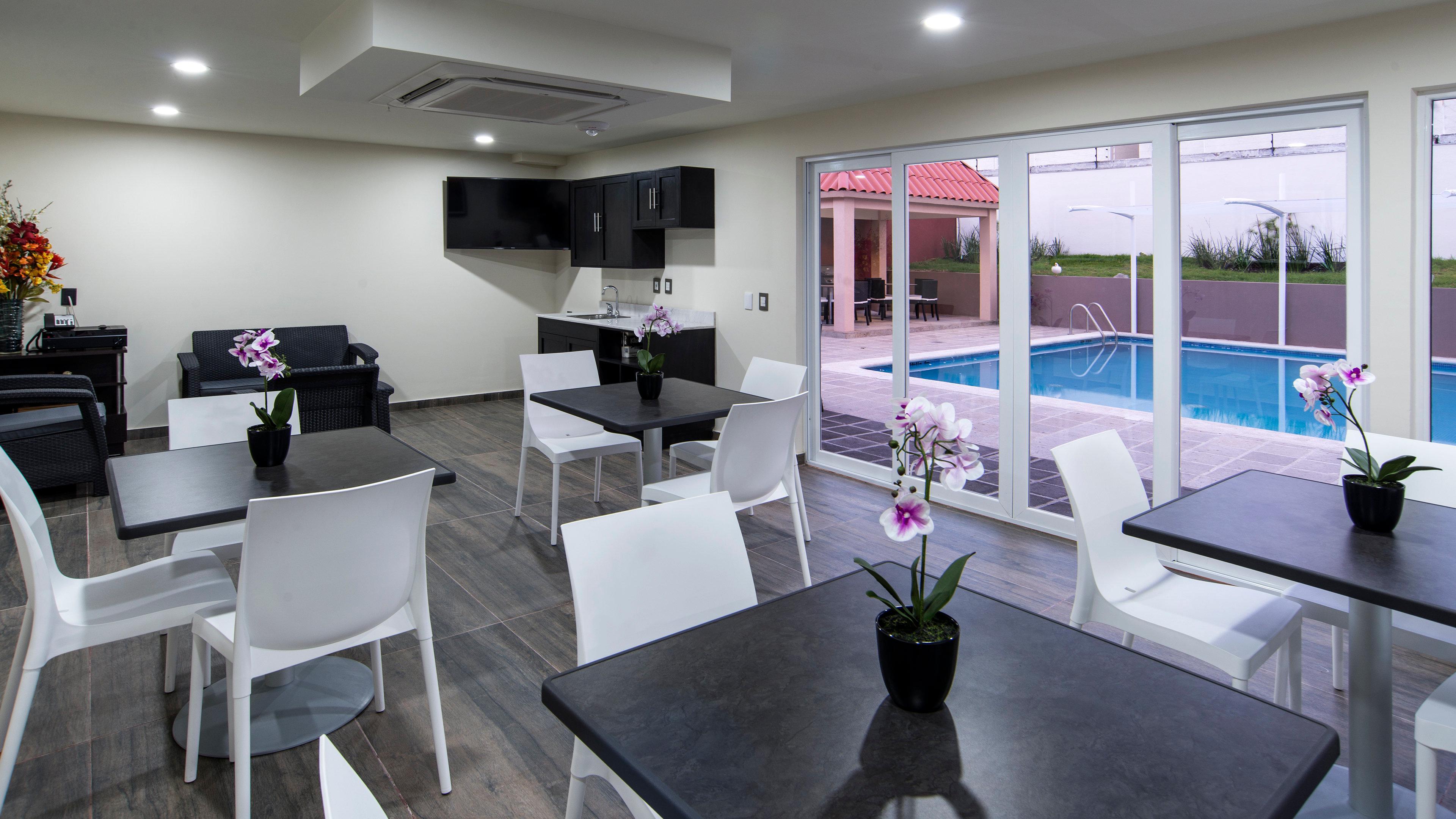 Candlewood Suites Celaya Celaya  Eksteriør billede