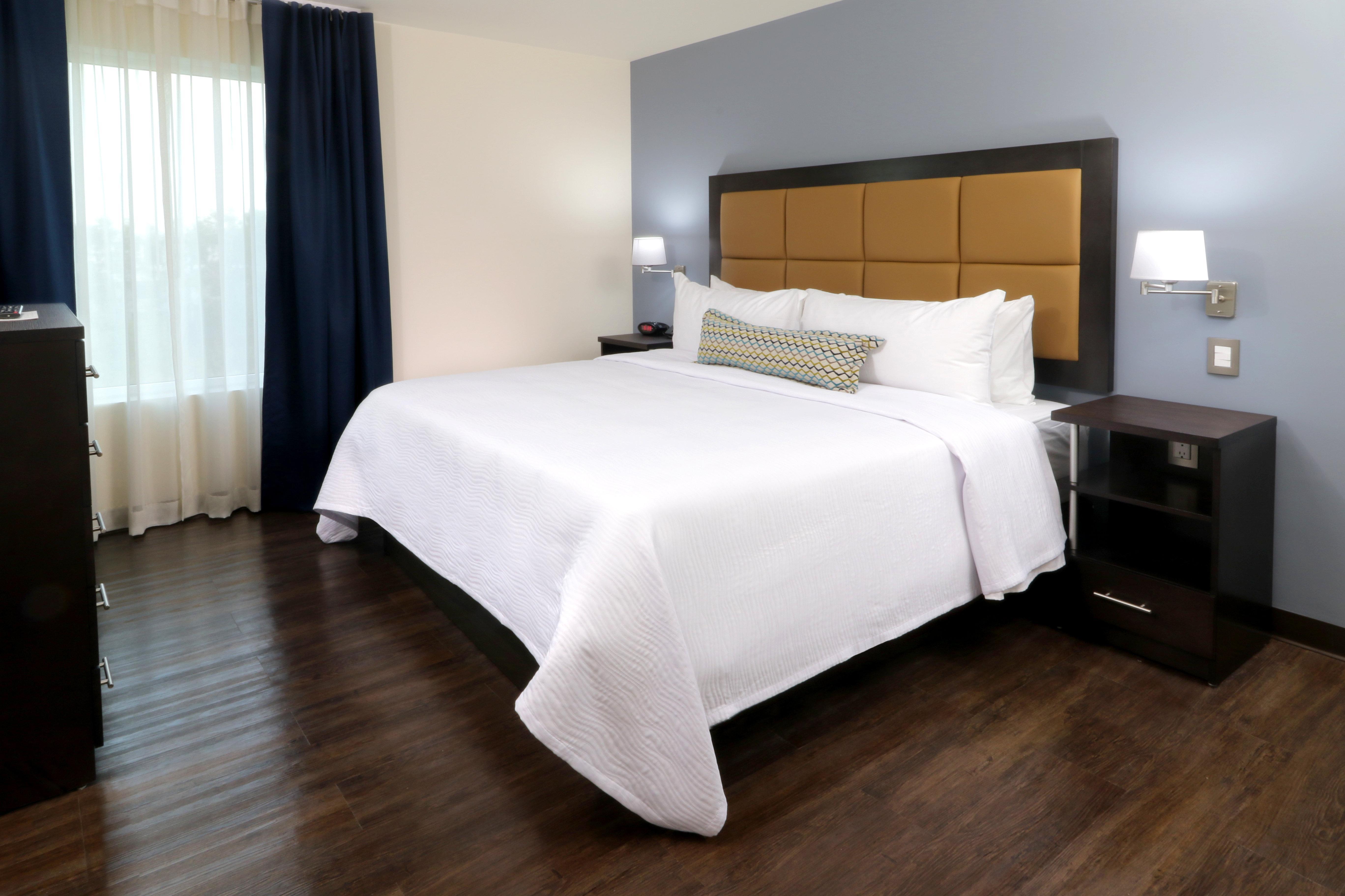 Candlewood Suites Celaya Celaya  Eksteriør billede