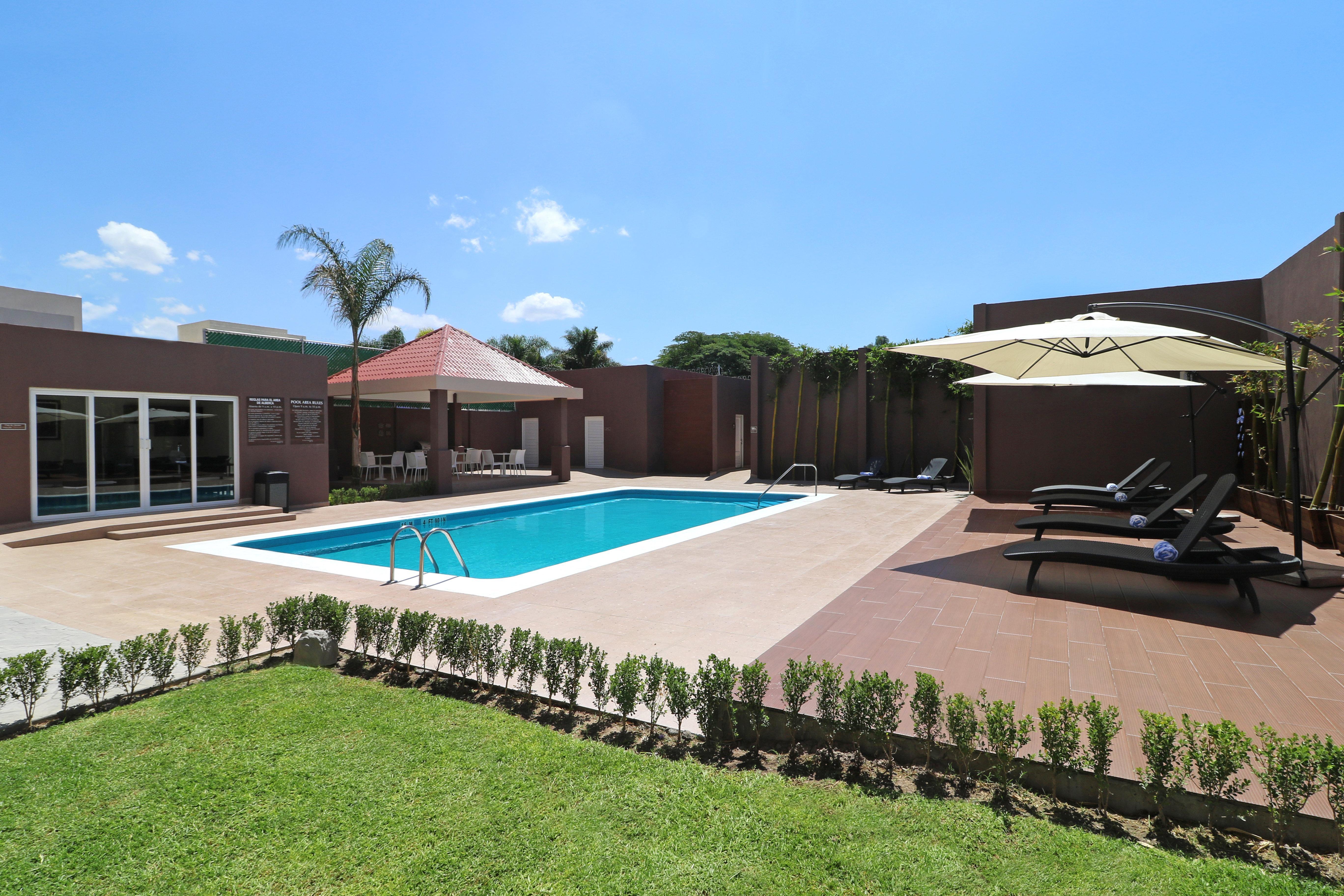 Candlewood Suites Celaya Celaya  Eksteriør billede