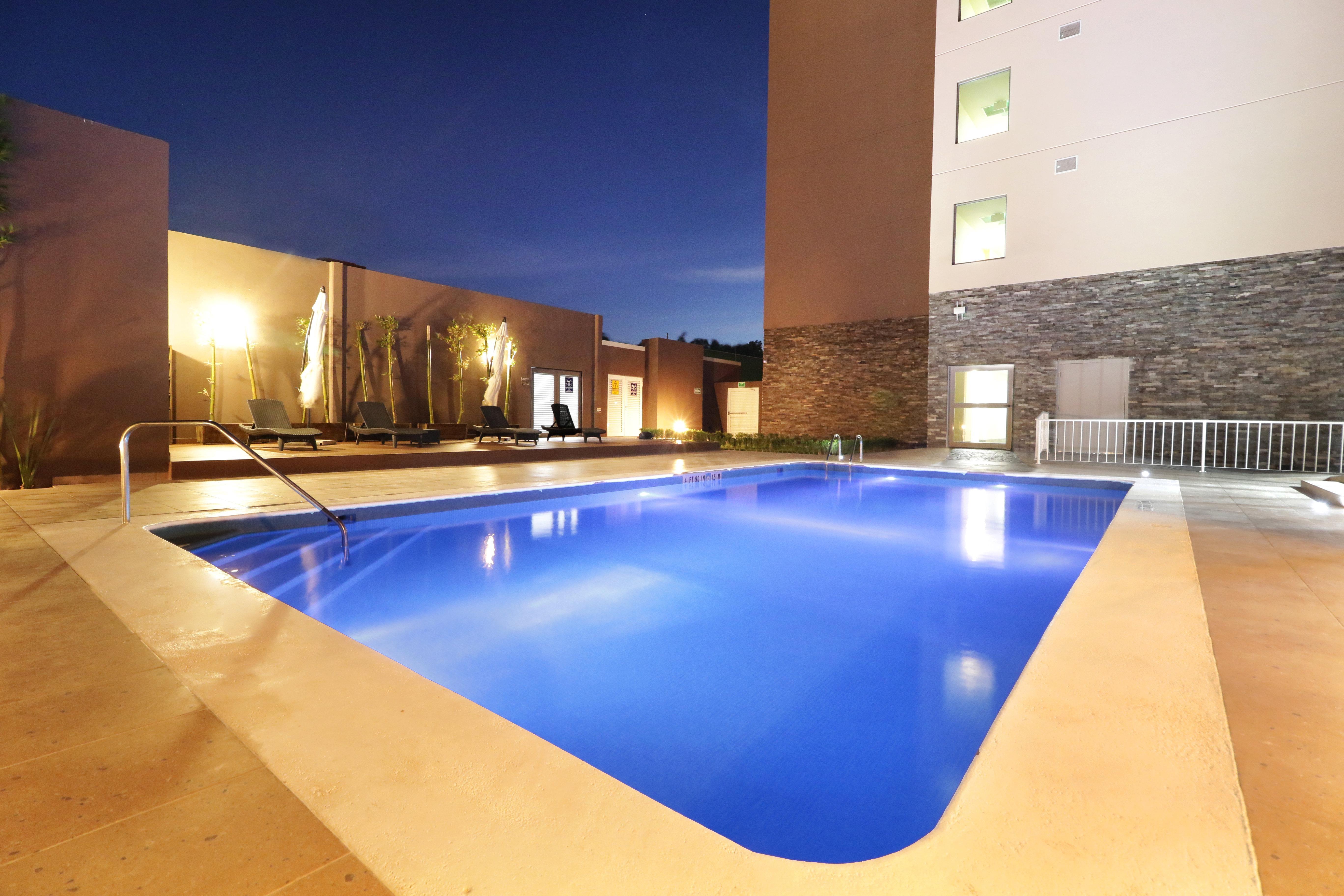 Candlewood Suites Celaya Celaya  Eksteriør billede